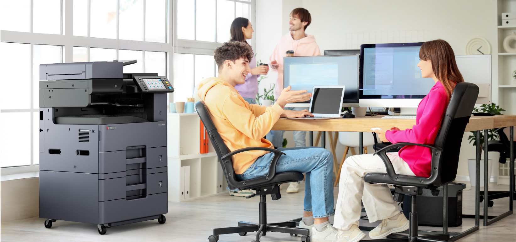 オフィスに溶け込むコンパクトサイズ